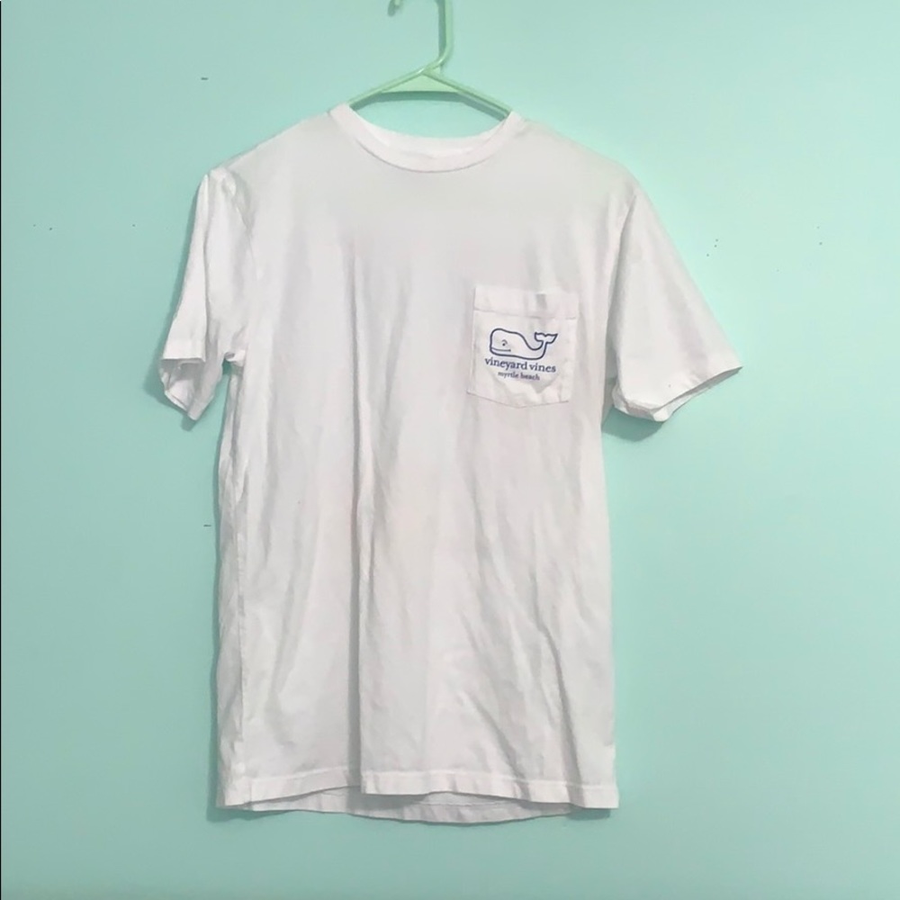 Vineyard vines tee shirt